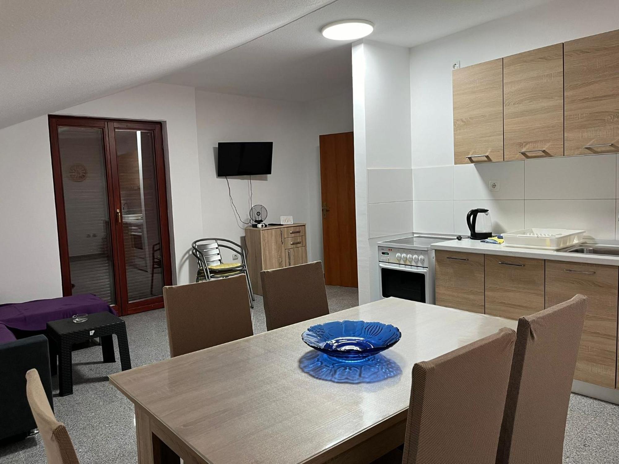Apartmani Ana Sukosan Bagian luar foto