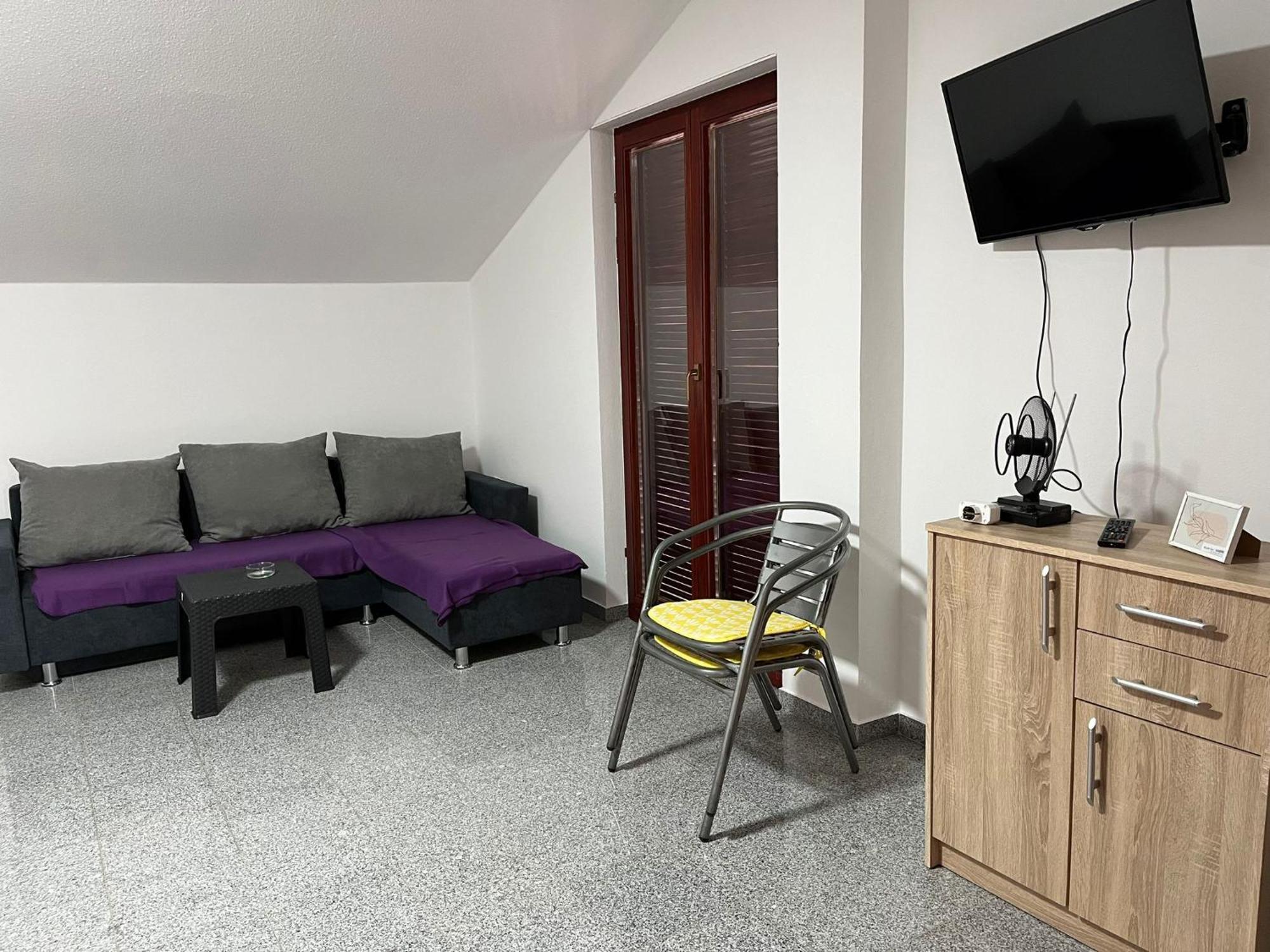 Apartmani Ana Sukosan Bagian luar foto
